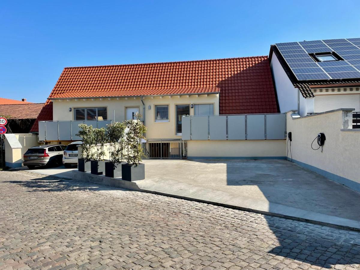 Vinotel Weinstrasse Herxheim am Berg Exterior photo